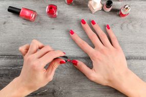 自宅で作れる可愛い指先 セルフネイルに使えるネイルアイテム15選 自分らしい便利な暮らしを トラベルブック Travelbook