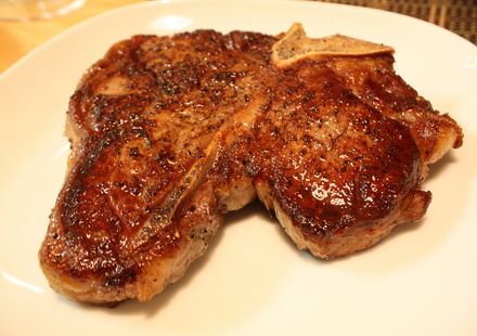 ハワイ 肉好き必見 オアフ島で味わう絶品ステーキ ハンバーガー おすすめ旅行を探すならトラベルブック Travelbook ハワイ 肉好き必見 オアフ島で味わう絶品ステーキ ハンバーガー おすすめ旅行を探すならトラベルブック Travelbook