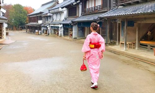 千葉県栄町 江戸時代の衣装で本格コスプレ Cmロケ地を巡り歴史の世界へタイムスリップ ドラムの里 コスプレの館 おすすめ旅行を探すならトラベルブック Travelbook