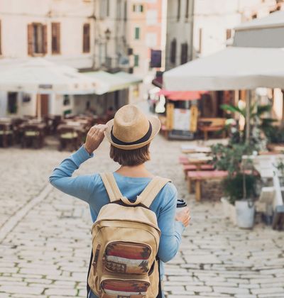 フランスで英語は通じるの 旅行に行く前に押さえておきたいポイントを紹介 おすすめ旅行を探すならトラベルブック Travelbook フランスで英語は通じるの 旅行に行く前に押さえておきたいポイントを紹介 おすすめ旅行を探すならトラベルブック Travelbook