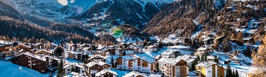 スイスで英語は通じる 公用語は 挨拶や会話で使える言葉を紹介 おすすめ旅行を探すならトラベルブック Travelbook スイスで英語は通じる 公用語は 挨拶や会話で使える言葉を紹介 おすすめ旅行を探すならトラベルブック Travelbook