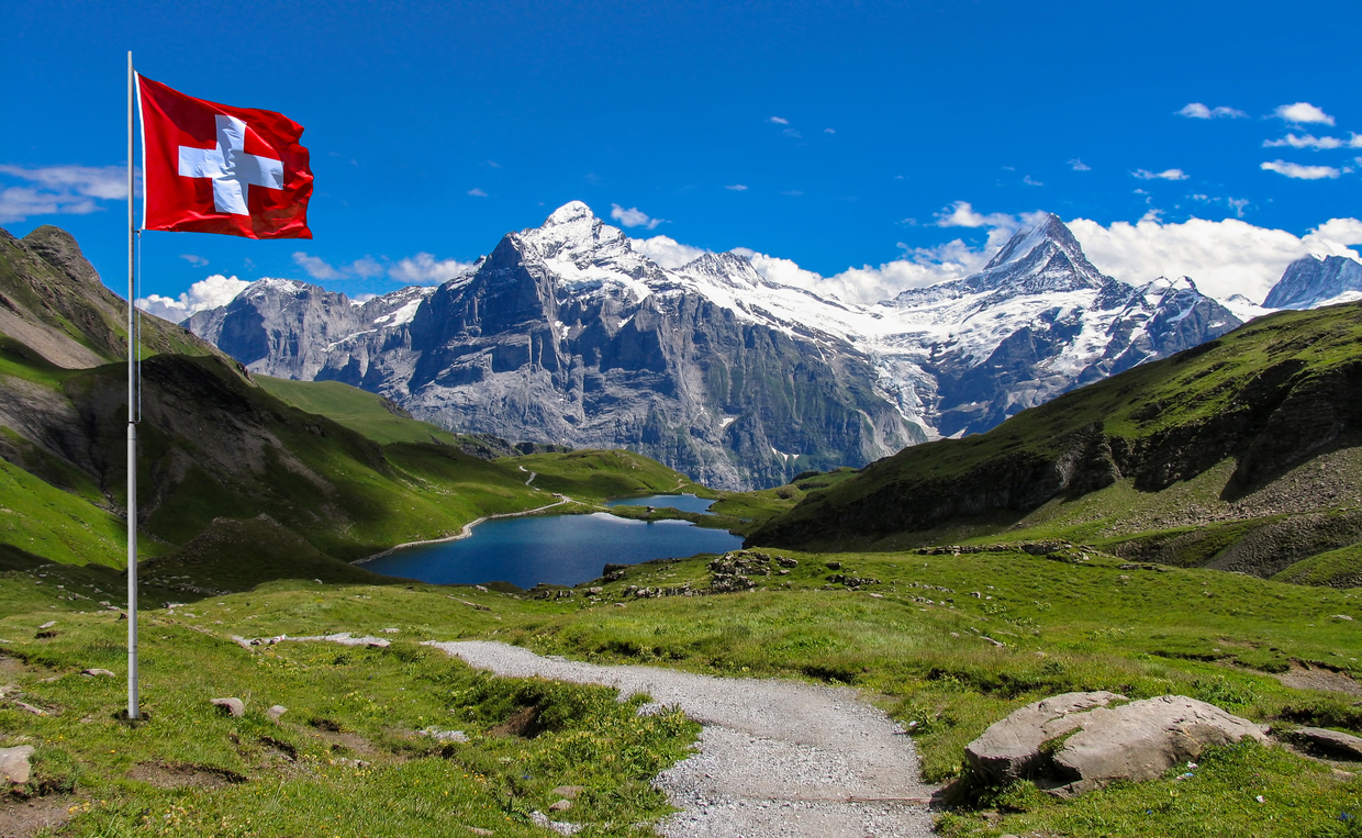 スイス旅行に初めて行くなら 人気の観光スポットもオススメのおみやげも情報満載 おすすめ旅行を探すならトラベルブック Travelbook