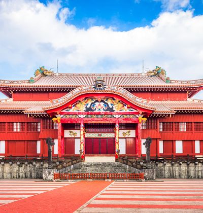沖縄 琉球王国の歴史に触れる 守礼門 で沖縄の昔に思いを馳せてみよう おすすめ旅行を探すならトラベルブック Travelbook 沖縄 琉球王国の歴史に触れる 守礼門 で沖縄の昔に思いを馳せてみよう おすすめ旅行を探すならトラベルブック Travelbook