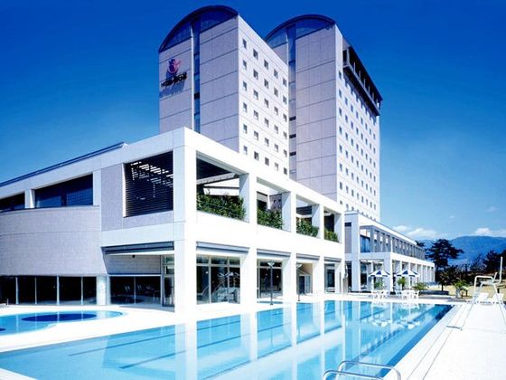 山梨でおすすめのプール付きホテル 旅館8選 ファミリーやカップルにおすすめ おすすめ旅行を探すならトラベルブック Travelbook