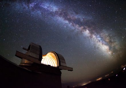沖縄 石垣島天文台 に満天の星空を見に行こう 楽しみ方をご紹介 おすすめ旅行を探すならトラベルブック Travelbook 沖縄 石垣島天文台 に満天の星空を見に行こう 楽しみ方をご紹介 おすすめ旅行を探すならトラベルブック Travelbook