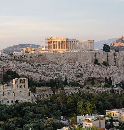 ギリシャ パルテノン神殿の見どころや行き方を紹介 合わせて行きたいおすすめスポットも おすすめ旅行を探すならトラベルブック Travelbook ギリシャ パルテノン神殿の見どころや行き方を紹介 合わせて行きたいおすすめスポットも おすすめ旅行を探すならトラベルブック Travelbook