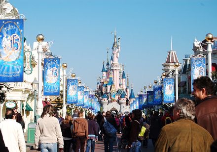 ディズニーランド パリ ここにしかない エリア別人気アトラクション おすすめ旅行を探すならトラベルブック Travelbook ディズニーランド パリ ここにしかない エリア別人気アトラクション おすすめ旅行を探すならトラベルブック Travelbook