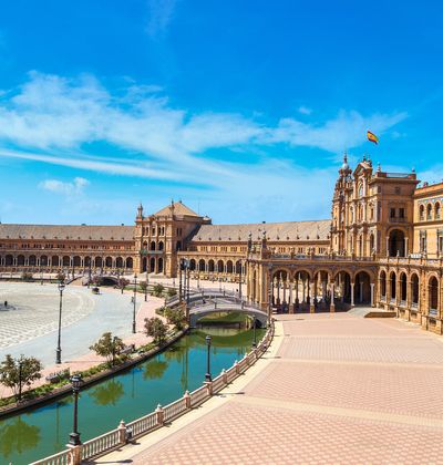 セビリア スペイン広場にあるおすすめ観光スポット6選 情報はこちらから おすすめ旅行を探すならトラベルブック Travelbook セビリア スペイン広場にあるおすすめ観光スポット6選 情報はこちらから おすすめ旅行を探すならトラベルブック Travelbook