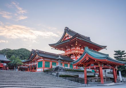 京都 人気観光スポット伏見稲荷大社 コース別所要時間やおすすめの拝観時間を大調査 おすすめ旅行を探すならトラベルブック Travelbook 京都 人気観光スポット伏見稲荷大社 コース別所要時間やおすすめの拝観時間を大調査 おすすめ旅行を探すならトラベルブック Travelbook