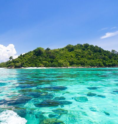 沖縄 久米島の隠れ家的ビーチといえばアーラ浜 泳ぐより見て楽しめる絶景スポット おすすめ旅行を探すならトラベルブック Travelbook 沖縄 久米島の隠れ家的ビーチといえばアーラ浜 泳ぐより見て楽しめる絶景スポット おすすめ旅行を探すならトラベルブック Travelbook