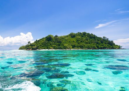 沖縄 久米島の隠れ家的ビーチといえばアーラ浜 泳ぐより見て楽しめる絶景スポット おすすめ旅行を探すならトラベルブック Travelbook 沖縄 久米島の隠れ家的ビーチといえばアーラ浜 泳ぐより見て楽しめる絶景スポット おすすめ旅行を探すならトラベルブック Travelbook