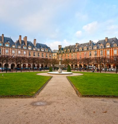 フランス パリ ヴォージュ広場でおすすめの観光スポット30選 フランスを満喫 おすすめ旅行を探すならトラベルブック Travelbook フランス パリ ヴォージュ広場でおすすめの観光スポット30選 フランスを満喫 おすすめ旅行を探すならトラベルブック Travelbook