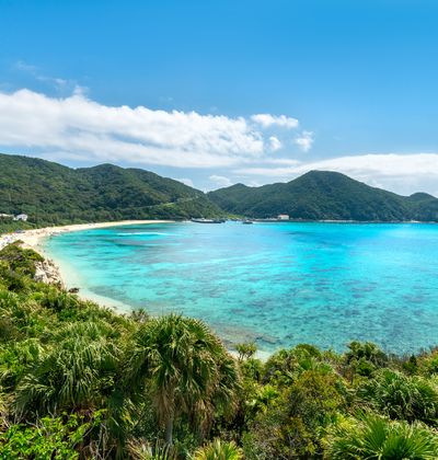 沖縄 那覇からたった35分で行ける天国 渡嘉敷島 でケラマブルーを堪能しよう おすすめ旅行を探すならトラベルブック Travelbook 沖縄 那覇からたった35分で行ける天国 渡嘉敷島 でケラマブルーを堪能しよう おすすめ旅行を探すならトラベルブック Travelbook