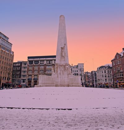 オランダ アムステルダム ダム広場周辺の観光スポットおすすめ10選 絵本のような街へ おすすめ旅行を探すならトラベルブック Travelbook オランダ アムステルダム ダム広場周辺の観光スポットおすすめ10選 絵本のような街へ おすすめ旅行を探すならトラベルブック Travelbook