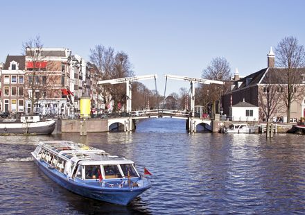 オランダ アムステルダム レンブラントの家周辺の観光スポットおすすめ10選 絵本のような街へ おすすめ旅行を探すならトラベルブック Travelbook オランダ アムステルダム レンブラントの家周辺の観光スポットおすすめ10選 絵本のような街へ おすすめ旅行を探すならトラベルブック Travelbook
