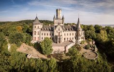 ドイツ ヒルデスハイム マリエンブルク城周辺でおすすめの観光スポット4選 世界遺産を巡ろう おすすめ旅行を探すならトラベルブック Travelbook