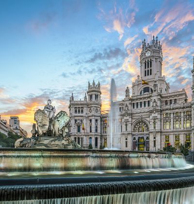 スペイン マドリード王宮周辺の観光スポットおすすめ選 情熱の国へ おすすめ旅行を探すならトラベルブック Travelbook スペイン マドリード王宮周辺の観光スポットおすすめ選 情熱の国へ おすすめ旅行を探すならトラベルブック Travelbook