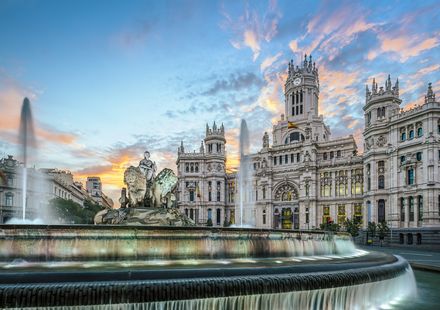 スペイン マドリード王宮周辺の観光スポットおすすめ選 情熱の国へ おすすめ旅行を探すならトラベルブック Travelbook スペイン マドリード王宮周辺の観光スポットおすすめ選 情熱の国へ おすすめ旅行を探すならトラベルブック Travelbook