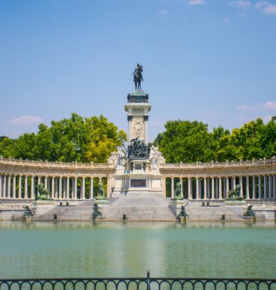 スペイン マドリード レティーロ公園周辺でおすすめの観光スポット選 編集部厳選 おすすめ旅行を探すならトラベルブック Travelbook スペイン マドリード レティーロ公園周辺でおすすめの観光スポット選 編集部厳選 おすすめ旅行を探すならトラベルブック Travelbook