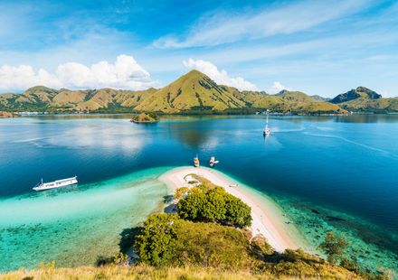 インドネシア フローレス島でおすすめの観光スポット10選 インドネシアを満喫 おすすめ旅行を探すならトラベルブック Travelbook インドネシア フローレス島でおすすめの観光スポット10選 インドネシアを満喫 おすすめ旅行を探すならトラベルブック Travelbook