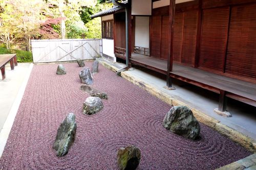 作庭家 重森三玲 露堂々  紙本 掛軸   箱なし 美しすぎる京都の日本庭園に引き込まれる。作庭家・重森三玲の