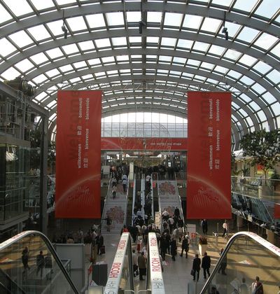 ドイツ デュッセルドルフ見本市会場周辺にあるおすすめ観光スポット18選 情報はこちらから おすすめ旅行を探すならトラベルブック Travelbook ドイツ デュッセルドルフ見本市会場周辺にあるおすすめ観光スポット18選 情報はこちらから おすすめ旅行を探すならトラベルブック Travelbook