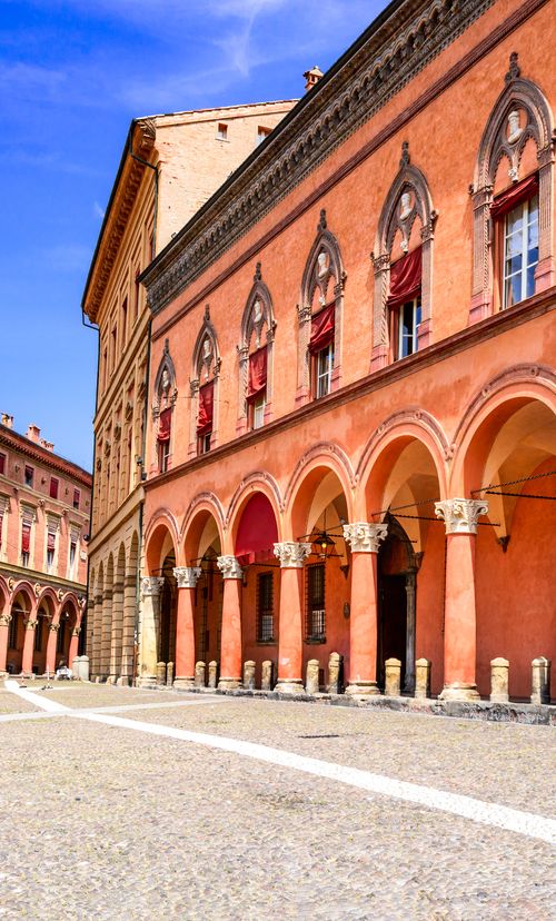 イタリア ボローニャ広場周辺にあるオシャレでおすすめな観光スポット18選 情報はこちらから おすすめ旅行を探すならトラベルブック Travelbook イタリア ボローニャ広場周辺にあるオシャレでおすすめな観光スポット18選 情報はこちらから おすすめ旅行を探すならトラベルブック Travelbook