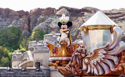 東京ディズニーランド シー Tdr駐車場の料金や開場時間 車中泊について解説 おすすめ旅行を探すならトラベルブック Travelbook