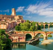 フランス 中世の歴史的建造物が多く残る都市 世界遺産 アルビの司教都市 おすすめ旅行を探すならトラベルブック Travelbook フランス 中世の歴史的建造物が多く残る都市 世界遺産 アルビの司教都市 おすすめ旅行を探すならトラベルブック Travelbook