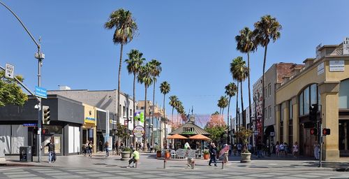 アメリカ カリフォルニア州 サードストリートプロムナードで一日ショッピングを満喫 おすすめ旅行を探すならトラベルブック Travelbook