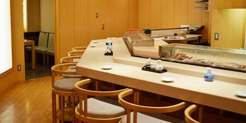 東京駅周辺 おすすめのお寿司を食べられるお店17選 本物の味だけを厳選してご紹介 おすすめ旅行を探すならトラベルブック Travelbook 東京駅周辺 おすすめのお寿司を食べられるお店17選 本物の味だけを厳選してご紹介 おすすめ旅行を探すならトラベルブック Travelbook