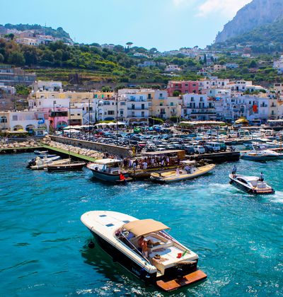 イタリア カプリ島に行ったら絶対行くべき観光スポット5選 青の洞窟以外にも魅力溢れる場所 おすすめ旅行を探すならトラベルブック Travelbook イタリア カプリ島に行ったら絶対行くべき観光スポット5選 青の洞窟以外にも魅力溢れる場所 おすすめ旅行を探すならトラベルブック Travelbook