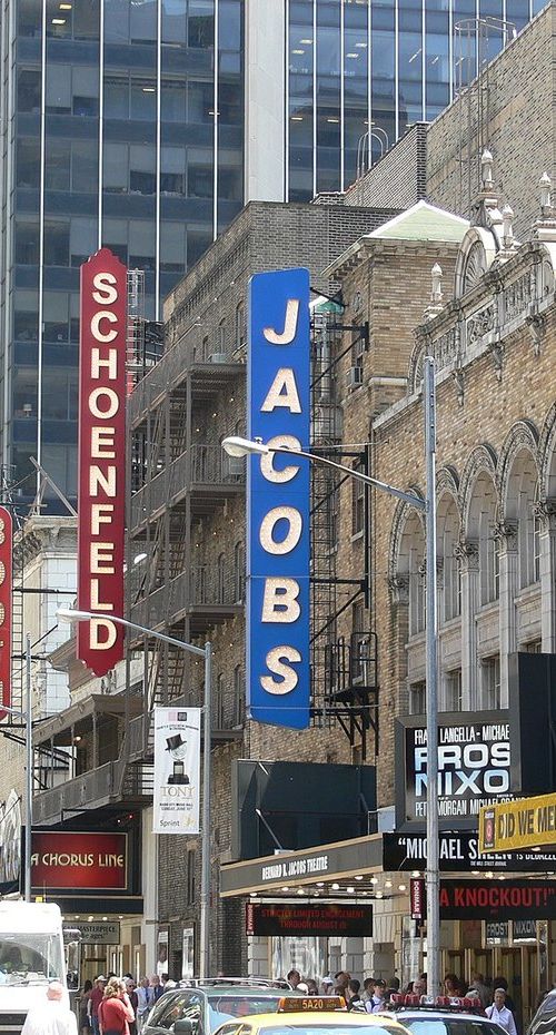 ニューヨーク シアター ディストリクトで観劇前に素早く美味しく食べられるレストラン5選 おすすめ旅行を探すならトラベルブック Travelbook