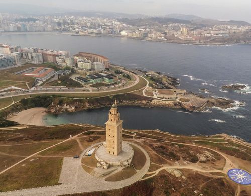 スペイン屈指の世界遺産 世界最古の塔 ヘラクレスの塔 の魅力や周辺スポットを紹介 おすすめ旅行を探すならトラベルブック Travelbook