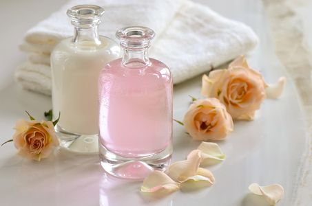 毛穴ケアにおすすめのデパコス化粧水 人気商品15選 トラブルブック