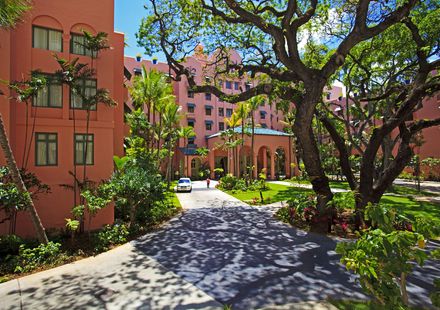 ハワイのおすすめ高級ホテルランキング 非日常な空間で過ごす特別な記念日 おすすめ旅行を探すならトラベルブック Travelbook ハワイのおすすめ高級ホテルランキング 非日常な空間で過ごす特別な記念日 おすすめ旅行を探すならトラベルブック Travelbook