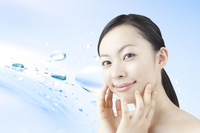 草花木果(そうかもっか)化粧水とは?ニキビにもおすすめ