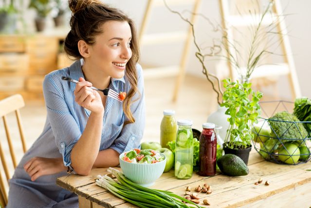 美白にうれしい食べ物は?おすすめ栄養素や効果的に摂る方法を詳しく紹介