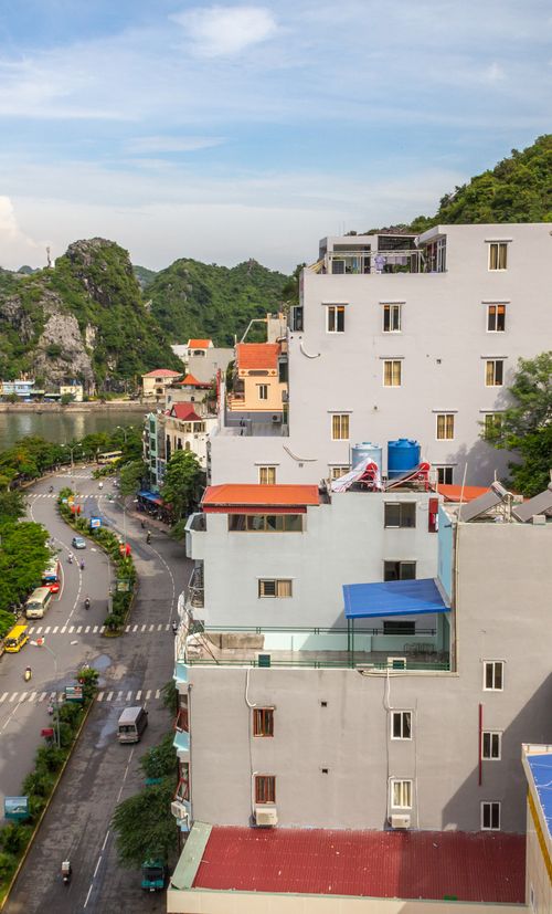 ベトナム ハイフォンのおすすめ格安ホテル選 口コミ評判の高い宿をご紹介 おすすめ旅行を探すならトラベルブック Travelbook ベトナム ハイフォンのおすすめ格安ホテル選 口コミ評判の高い宿をご紹介 おすすめ旅行を探すならトラベルブック Travelbook