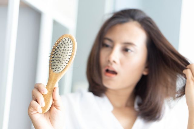 20代女性におすすめの薄毛・FAGA治療クリニック16選 びまん性脱毛症とは
