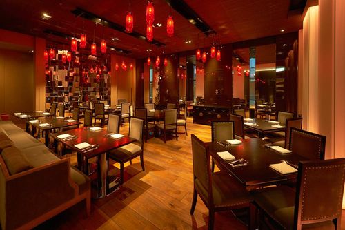 六本木 ディナーにおすすめの夜景が綺麗なレストラン選 美味しい料理と夜景を楽しめる人気店を紹介 おすすめ旅行を探すならトラベルブック Travelbook