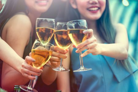 東京は出会いが多い 理想の相手と出会える婚活スポットを5つ厳選 トラブルブック