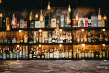 一人飲みは出会いがいっぱい 素敵な出会いが見つかる飲み方とは トラブルブック
