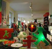 ベルリン ここがおすすめ ベルリンならではのお土産が買えるお店6選 おすすめ旅行を探すならトラベルブック Travelbook ベルリン ここがおすすめ ベルリンならではのお土産が買えるお店6選 おすすめ旅行を探すならトラベルブック Travelbook