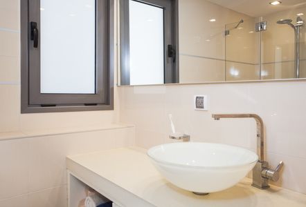 風水学でトイレにおすすめな色は 色の選び方や運気アップのポイントを解説 トラブルブック