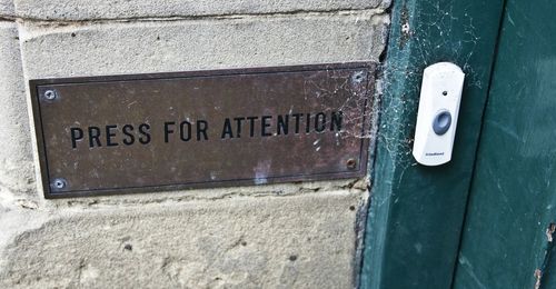 風水的に良い表札とは 表札で幸運を呼び寄せて運気の良い家にしよう トラブルブック 風水的に良い表札とは 表札で幸運を呼び寄せて運気の良い家にしよう トラブルブック