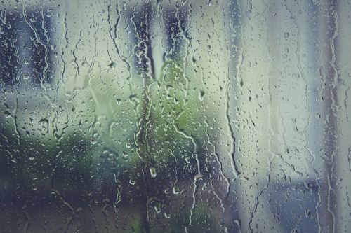 ルーフバルコニーは雨漏りしやすい 対策と修理費用を解説 トラブルブック
