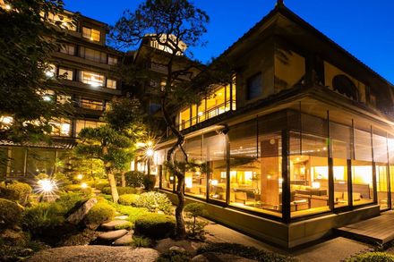 島根 美肌自慢の地の名湯に浸かる紅葉露天の温泉旅館5選 おすすめ旅行を探すならトラベルブック Travelbook 島根 美肌自慢の地の名湯に浸かる紅葉露天の温泉旅館5選 おすすめ旅行を探すならトラベルブック Travelbook