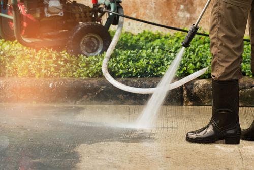 ベランダ 掃除 業者 相場 排水溝周りの汚れが気になる方へ トラブルブック ベランダ 掃除 業者 相場 排水溝周りの汚れが気になる方へ トラブルブック