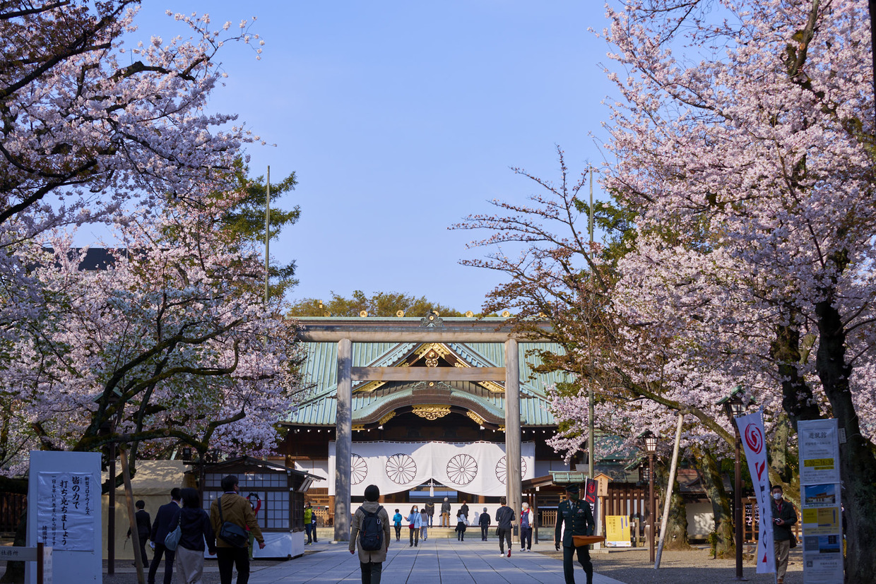 四季折々の姿を魅せる靖國神社へ